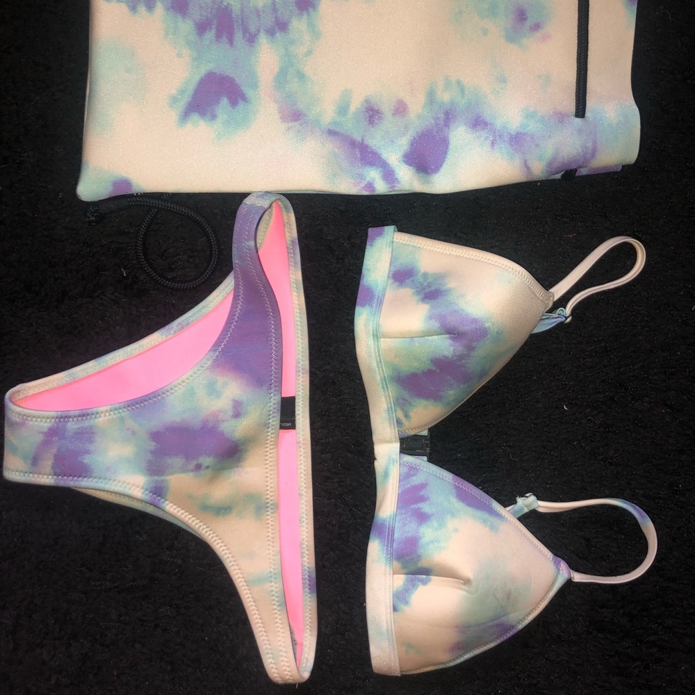 Real triangl bathing suit